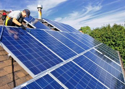 Solar-Panel-Installer-Installing-Solar-Panels